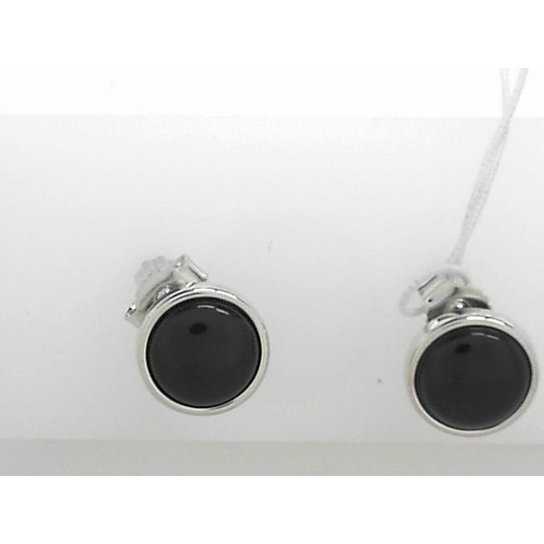 Earrings Tovon & Co. Jewelers Dallas, PA