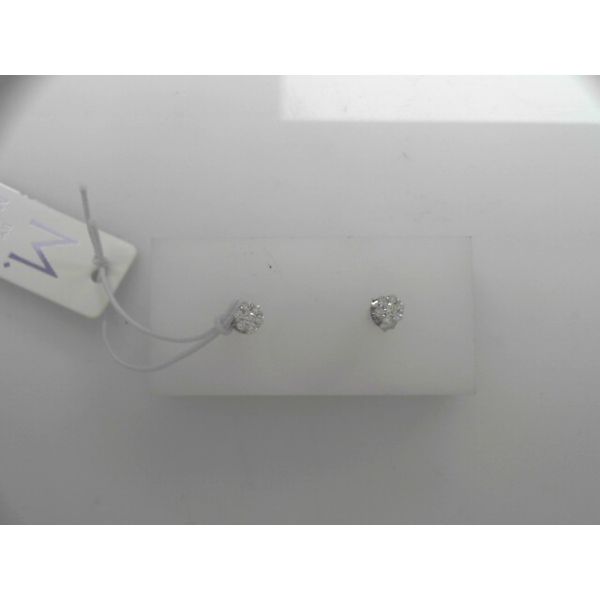 Earrings Tovon & Co. Jewelers Dallas, PA