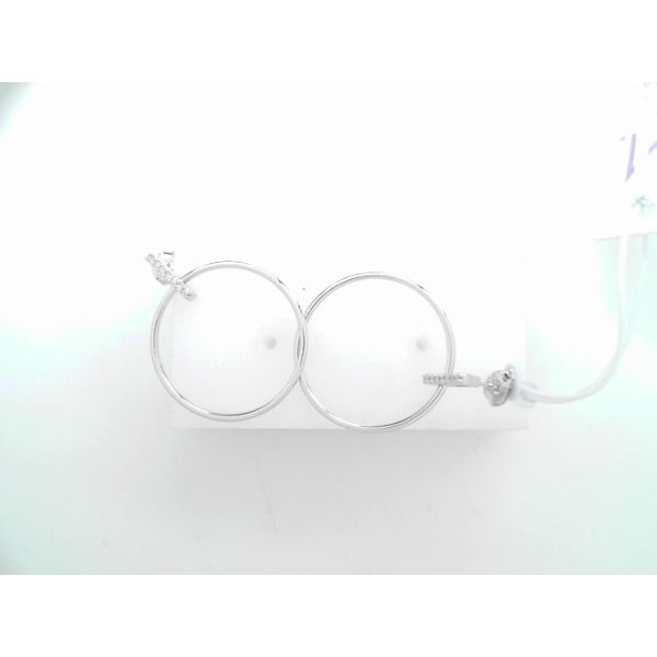 Earrings Tovon & Co. Jewelers Dallas, PA