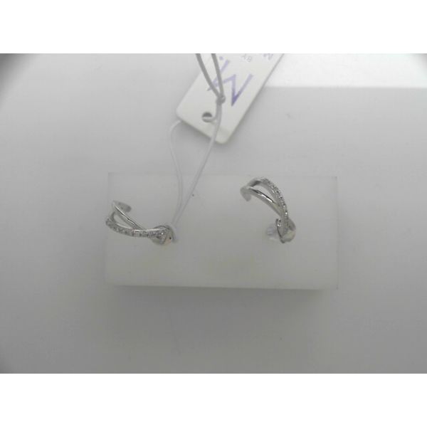 Earrings Tovon & Co. Jewelers Dallas, PA
