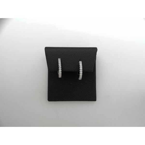 Earrings Tovon & Co. Jewelers Dallas, PA