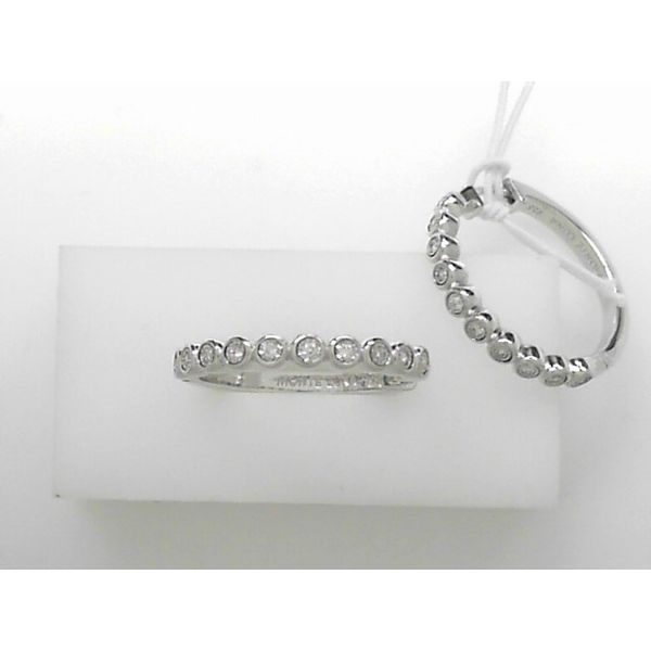 Earrings Tovon & Co. Jewelers Dallas, PA