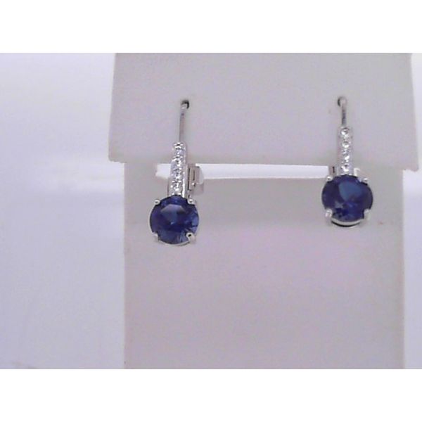 Earrings Tovon & Co. Jewelers Dallas, PA