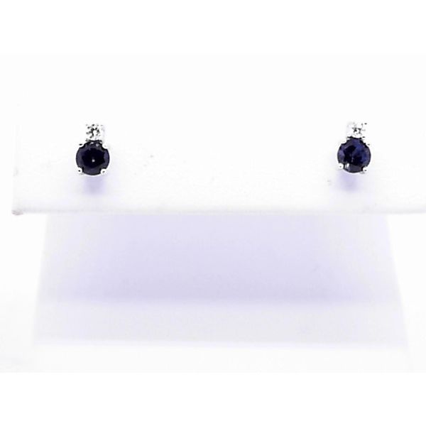 Earrings Tovon & Co. Jewelers Dallas, PA