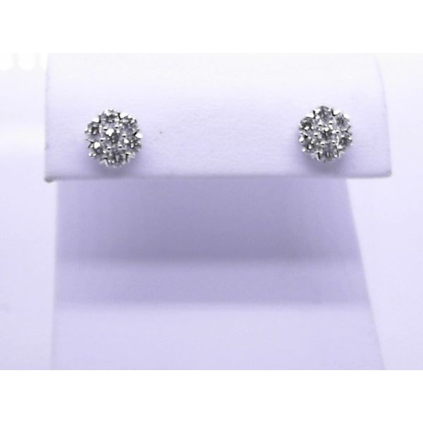Earrings Tovon & Co. Jewelers Dallas, PA
