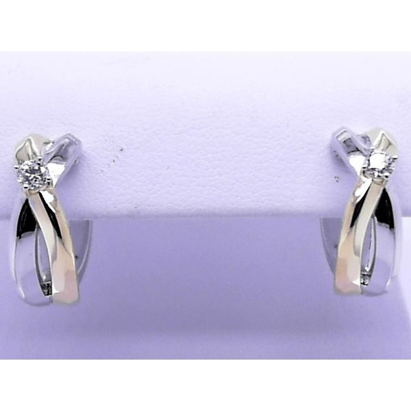 Earrings Tovon & Co. Jewelers Dallas, PA