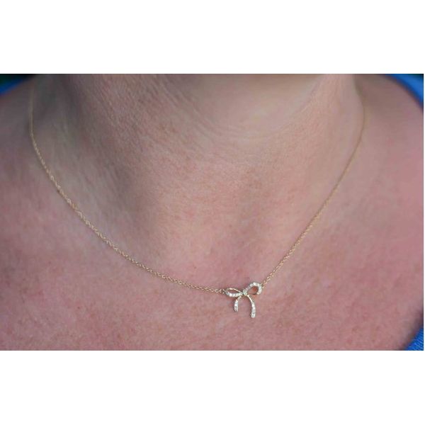 Necklace Image 4 Towne Square Jewelers Charleston, IL