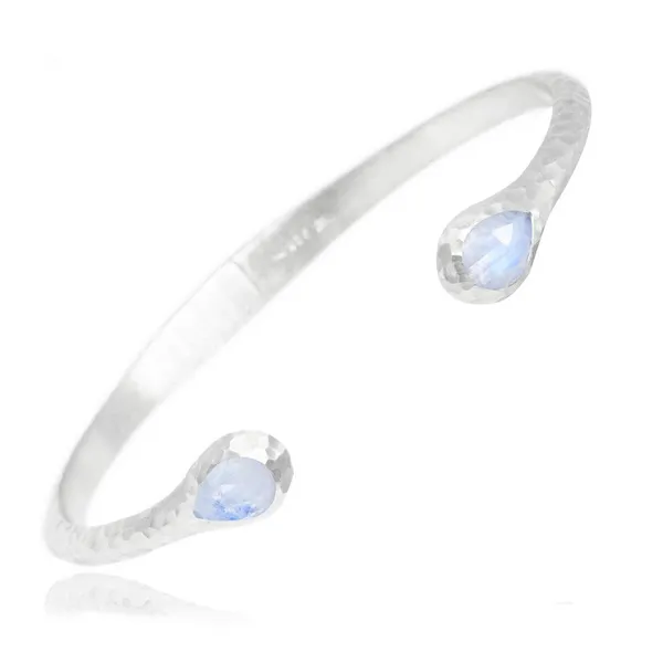Bracelet Towne Square Jewelers Charleston, IL