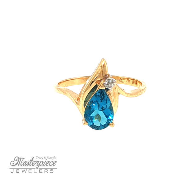 Estate Colored Stone Rings - Women's Masterpiece Jewelers  Daytona Beach, FL