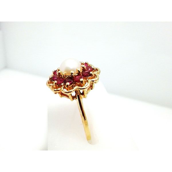 Estate Pearl Rings Image 2 Masterpiece Jewelers  Daytona Beach, FL