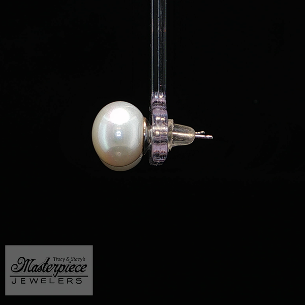 Estate Pearl Earrings Image 3 Masterpiece Jewelers  Daytona Beach, FL
