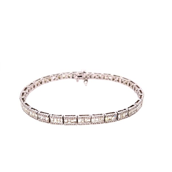 Bracelet Trenton Jewelers Ltd. Trenton, MI