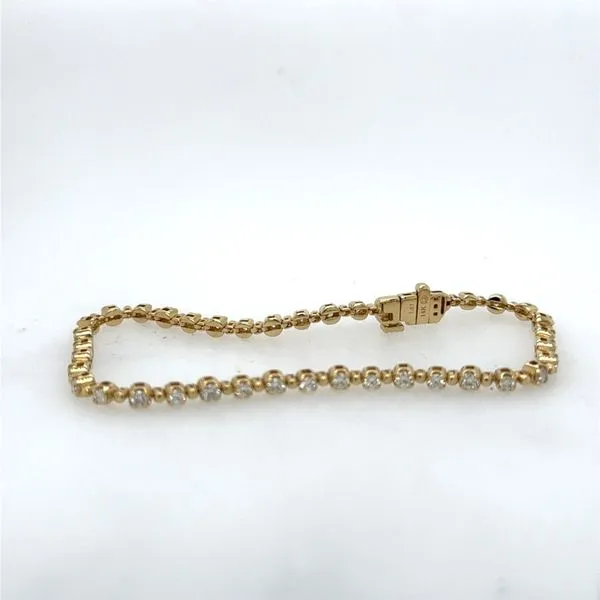 Bracelet Trenton Jewelers Ltd. Trenton, MI