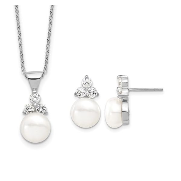 Pearl Jewelry Trinity Jewelers  Pittsburgh, PA