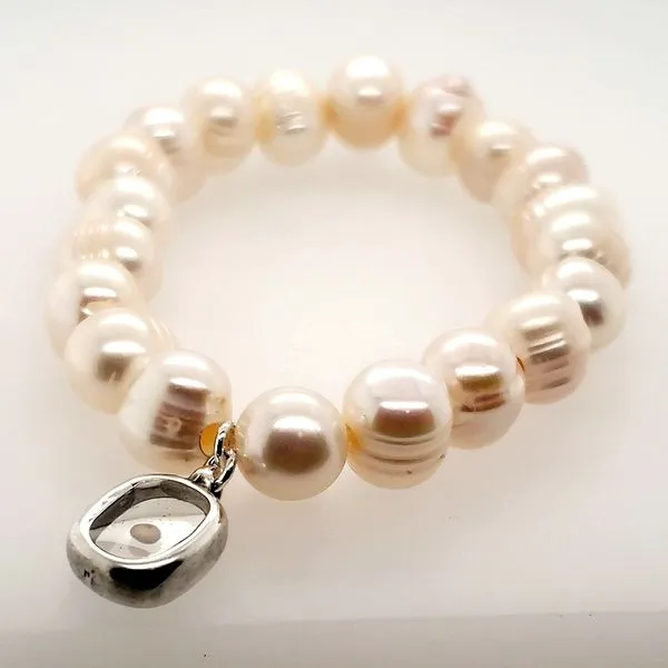 Poppy & Jewel Pearl Bracelet Trinity Jewelers  Pittsburgh, PA