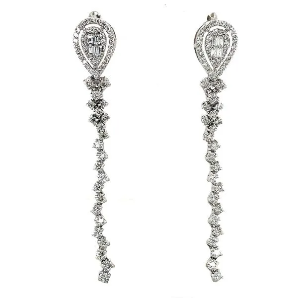 Diamond Earrings in 14 Karat White Gold Tzfasman Jewelers Brooklyn, NY