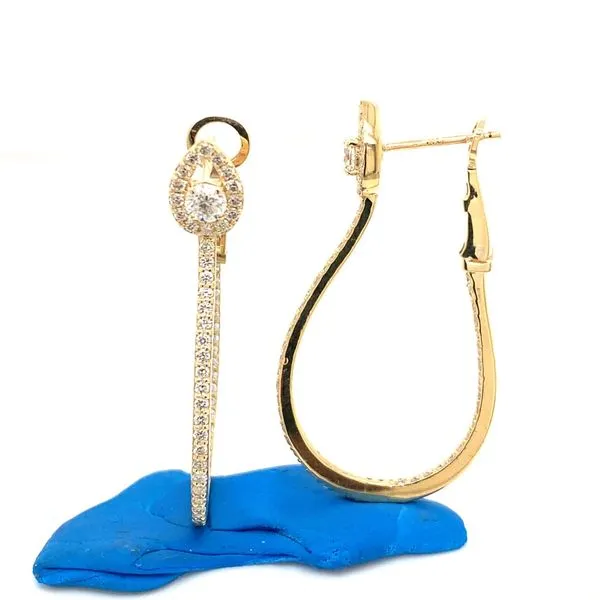 Diamond Earrings in 14 Karat Yellow Gold Tzfasman Jewelers Brooklyn, NY