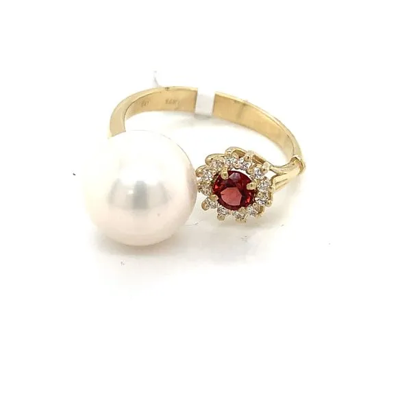 Colored Stone Ring in 14 Karat Yellow Gold 2.55 Grams Tzfasman Jewelers Brooklyn, NY