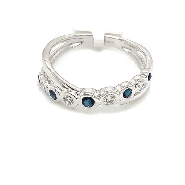 Colored Stone Ring in 14 Karat White Gold 2.55 Grams Tzfasman Jewelers Brooklyn, NY