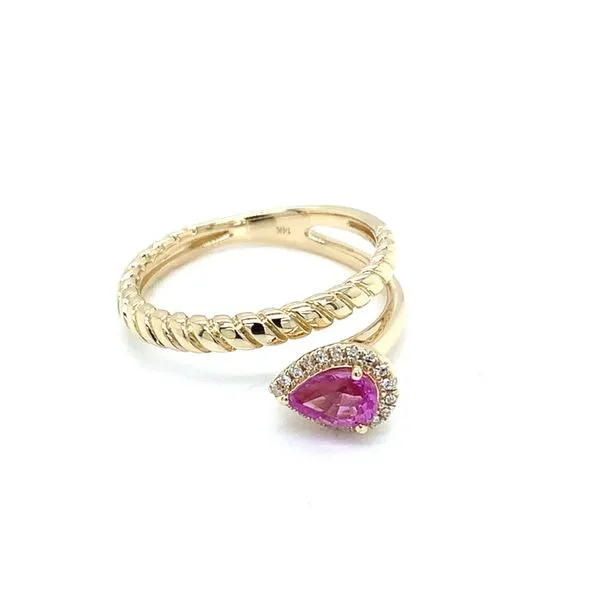 Colored Stone Ring in 14 Karat Yellow Gold 3.73 Grams Tzfasman Jewelers Brooklyn, NY