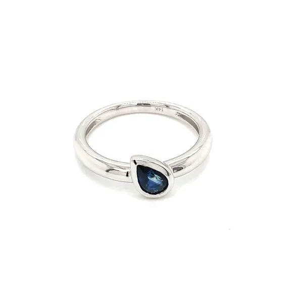 Colored Stone Ring in 14 Karat White Gold 2.54 Grams Tzfasman Jewelers Brooklyn, NY