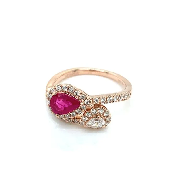 Colored Stone Ring in 14 Karat Rose Gold 3.17 Grams Tzfasman Jewelers Brooklyn, NY