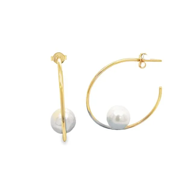 Pearl Earrings in 14 Karat Yellow Gold 2.40 Grams