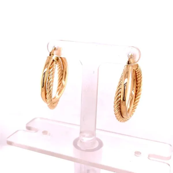 Gold Earrings in 14 Karat Yellow Gold 2.9 Grams similar item image