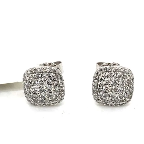 Diamond Studs in 14 Karat White Gold Tzfasman Jewelers Brooklyn, NY