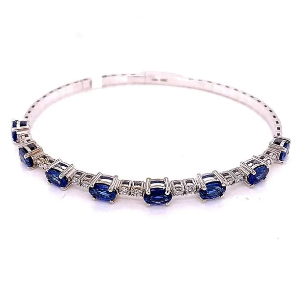 Diamond Bangles in 18 Karat White Gold Tzfasman Jewelers Brooklyn, NY
