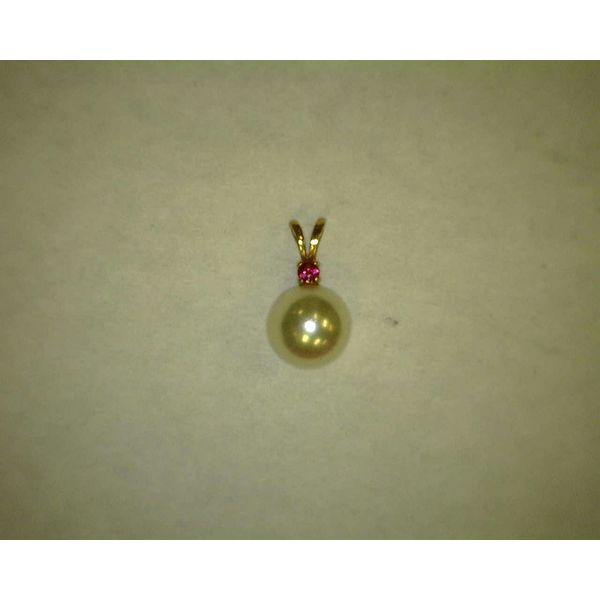 Pearl Pendant Vail Creek Jewelry Designs Turlock, CA