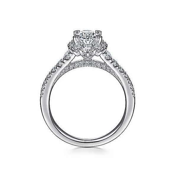 14K White Gold Oval Halo Diamond Engagement Ring Image 3 Van Adams Jewelers Snellville, GA