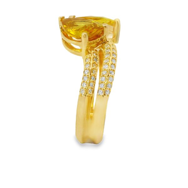 2.78TWT YELLOW PEAR SAPPHIRES AND 0.29TWT  DIAMONDS RING Image 4 Van Adams Jewelers Snellville, GA