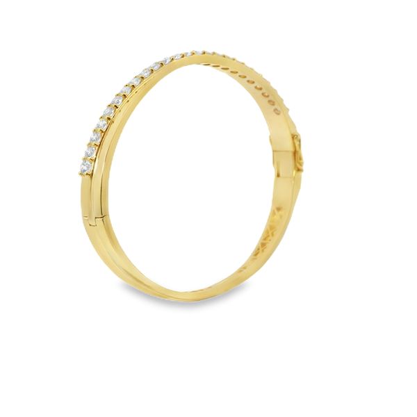 LAB GROWN DIAMONDS BANGLE Image 2 Van Adams Jewelers Snellville, GA