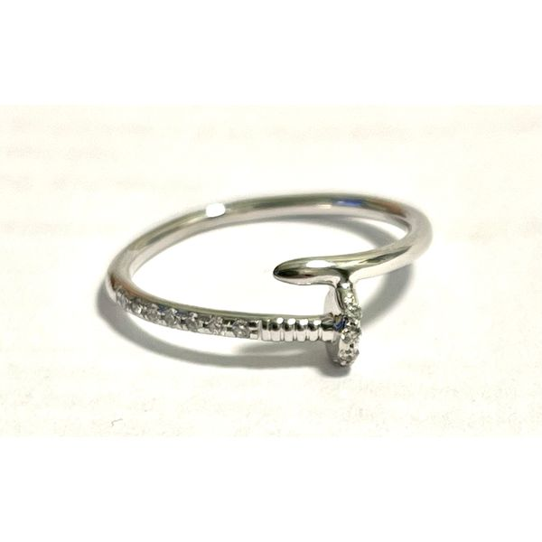 0.10 Carat RBC Cut Diamond Ring Van Atkins Jewelers New Albany, MS