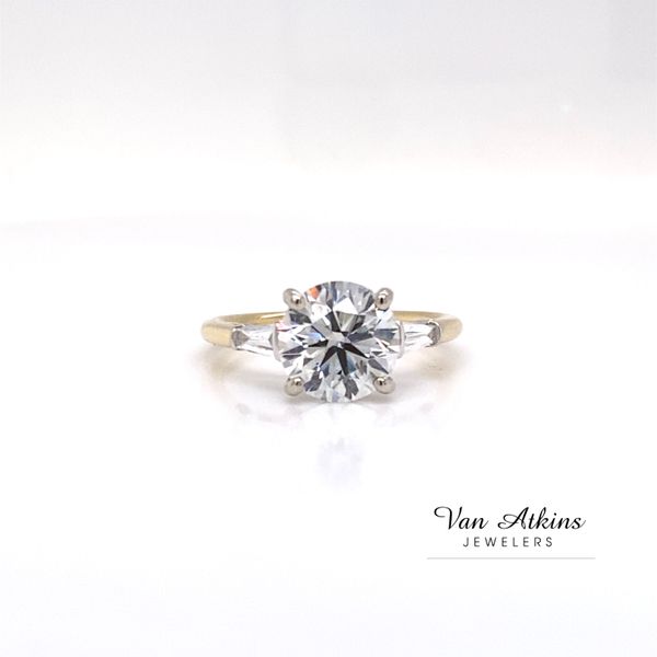 2.53 Carat Round Brilliant Cut Lab Grown Diamond Ring Van Atkins Jewelers New Albany, MS