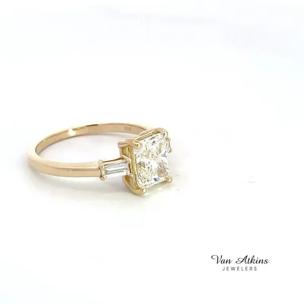 1.60 Carat Diamond Ring Radiant Image 2 Van Atkins Jewelers New Albany, MS