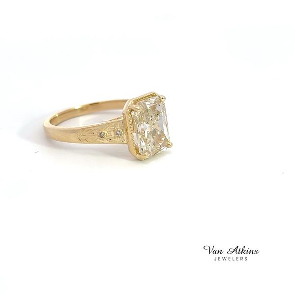 2.90 Carat Diamond Ring Radiant Image 3 Van Atkins Jewelers New Albany, MS