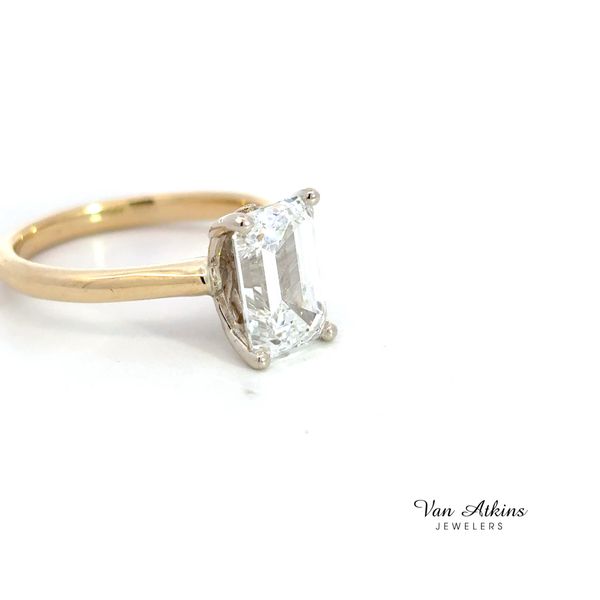 2.62 Carat Lab Grown Diamond Ring Emerald Image 2 Van Atkins Jewelers New Albany, MS
