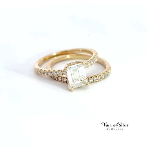 2.01 Carat Diamond Rings Emerald Image 4 Van Atkins Jewelers New Albany, MS