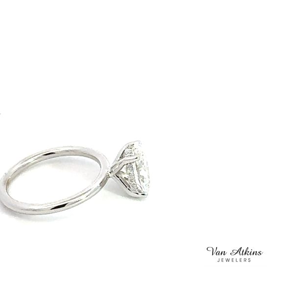 2.2 Carat Lab Grown Diamond Ring Oval 