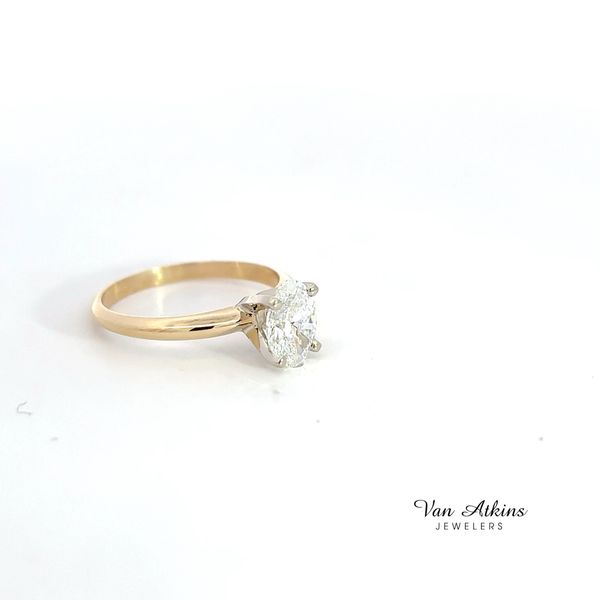 1.01 Carat Lab Grown Diamond Ring Oval Image 2 Van Atkins Jewelers New Albany, MS