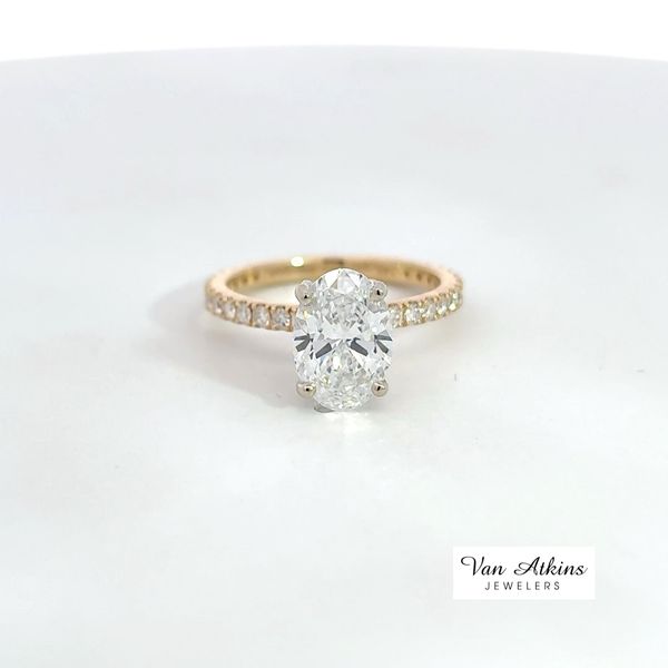 2.51 Carat Lab Grown Diamond Ring Oval Image 4 Van Atkins Jewelers New Albany, MS