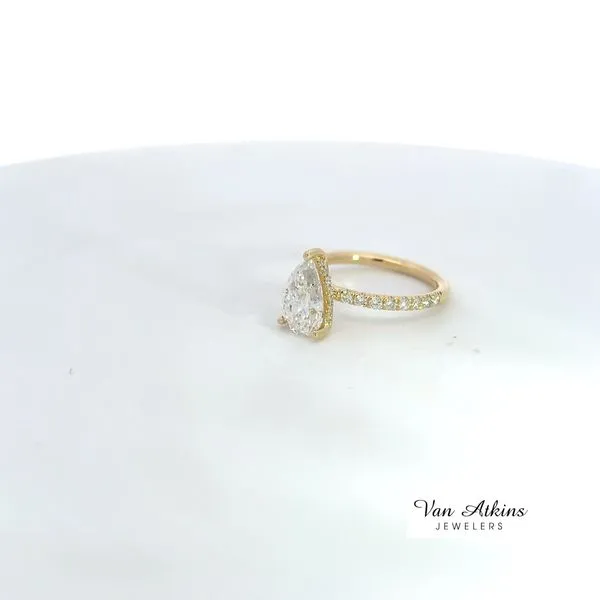 2.52 Carat Diamond Rings Pear 
