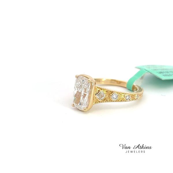 2.46 Carat Lab Grown Diamond Rings Cushion Image 5 Van Atkins Jewelers New Albany, MS
