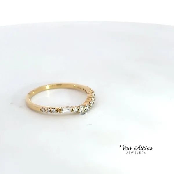 0.20 Carat Diamond Band Image 3 Van Atkins Jewelers New Albany, MS