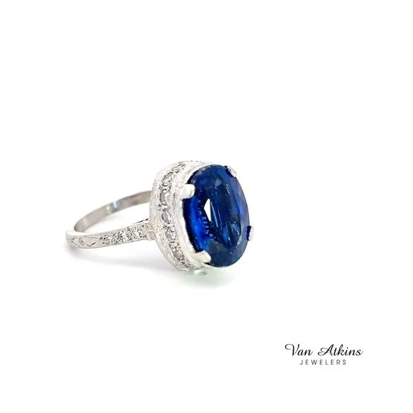 6 Carat Sapphire Ring Image 2 Van Atkins Jewelers New Albany, MS