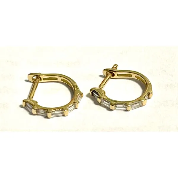 0.25 Carat Diamond Earrings Van Atkins Jewelers New Albany, MS