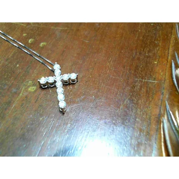Diamond Pendants/Necklaces Image 2 Van Atkins Jewelers New Albany, MS