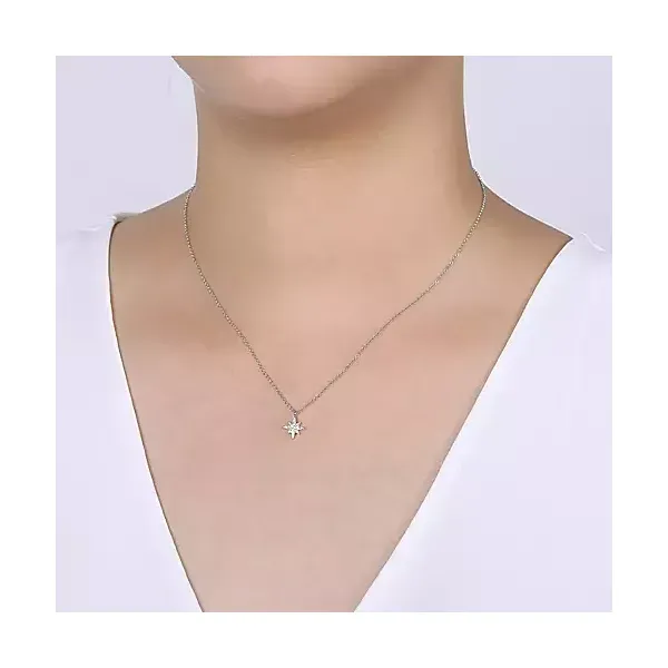 Diamond Pendants/Necklaces Image 3 Van Atkins Jewelers New Albany, MS